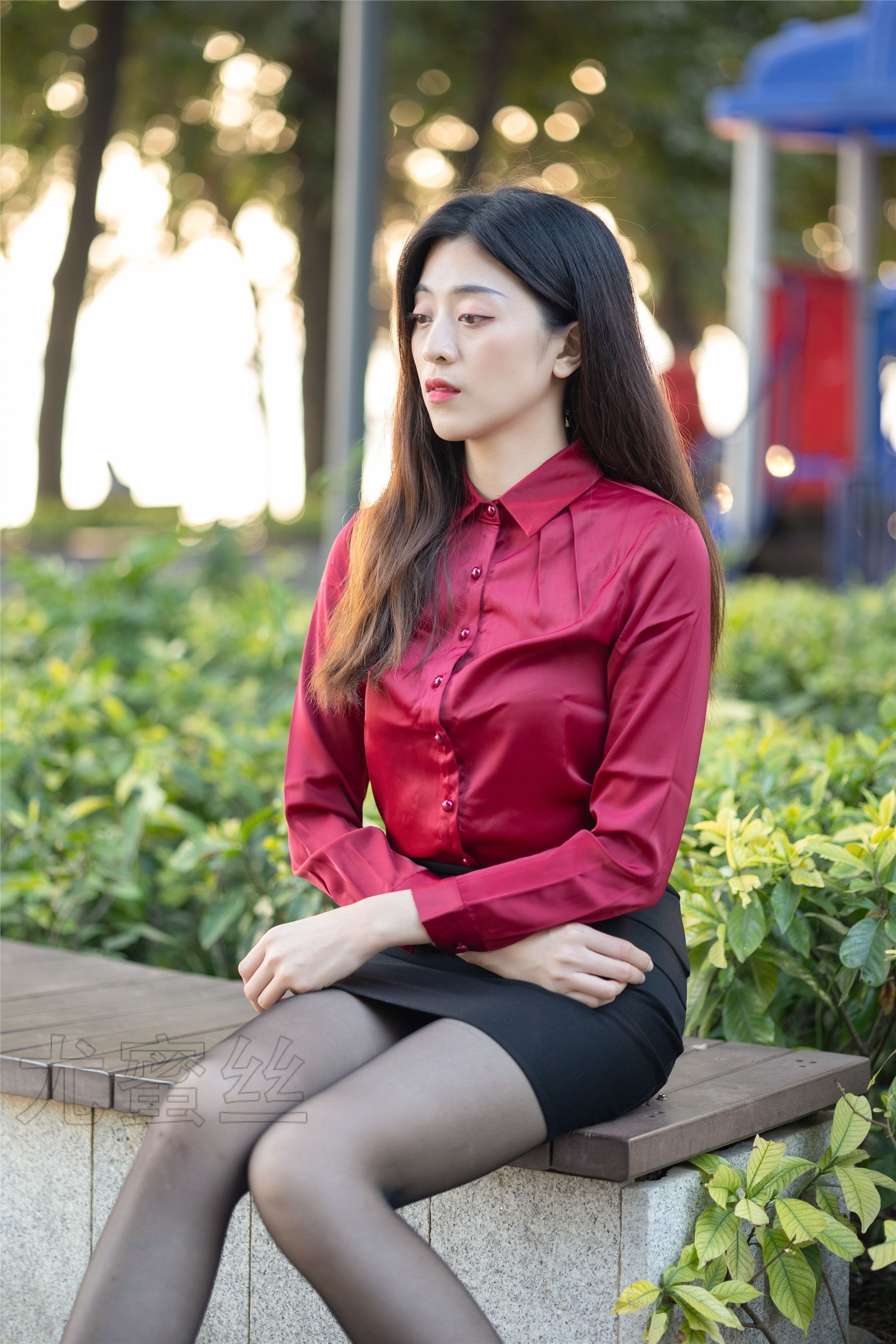 尤蜜丝 穿搭写真 NO.090